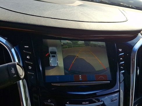 Used 2018 Cadillac Escalade Premium Luxury AWD/4WD image 21