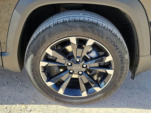 Used 2025 Chevrolet Equinox RS FWD image 14