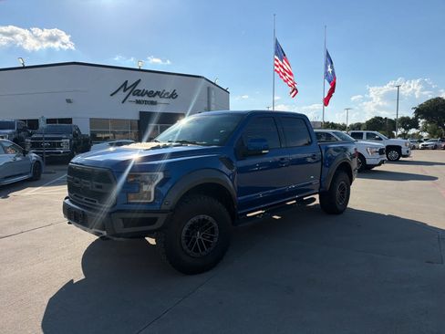 Used 2017 Ford F150 Raptor w/ Equipment Group 802A Luxury AWD/4WD image 1