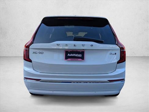 New 2026 Volvo XC90 B6 Plus w/ Protection Package Premier image 8