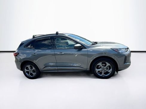 Certified 2023 Ford Escape ST-Line w/ Tech Pack #1 AWD/4WD image 9