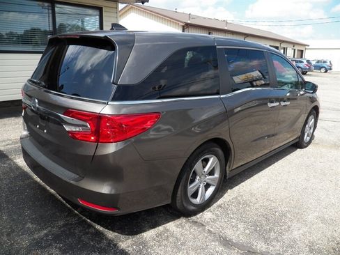 Used 2018 Honda Odyssey EX image 3