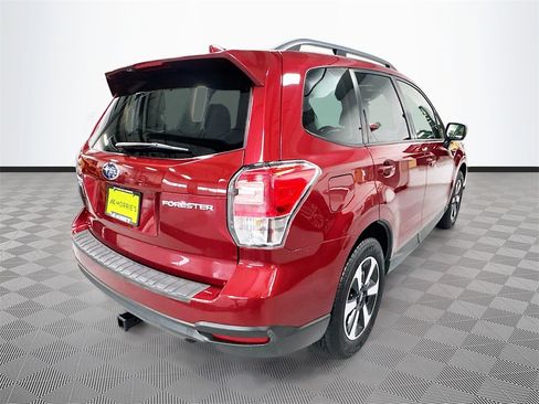 Used 2018 Subaru Forester 2.5i Premium image 4