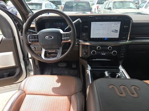 Used 2024 Ford F250 King Ranch w/ FX4 Off-Road Package AWD/4WD image 8