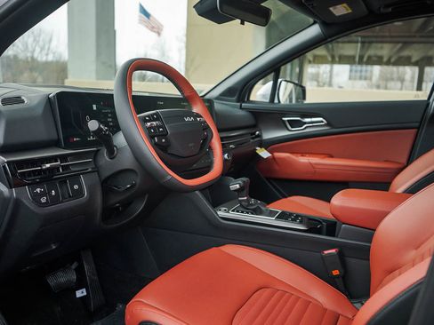 New 2026 Kia Sportage SX image 18