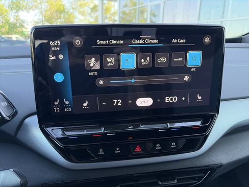 Certified 2023 Volkswagen ID.4 Pro AWD/4WD image 23