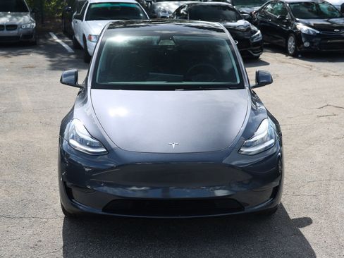 Used 2023 Tesla Model Y Long Range AWD/4WD image 23