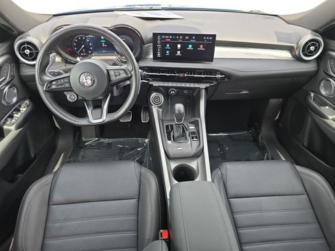 Used 2024 Alfa Romeo Tonale Veloce AWD/4WD image 9