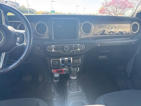 Used 2021 Jeep Wrangler Unlimited Rubicon 4xe w/ Steel Bumper Group image 17