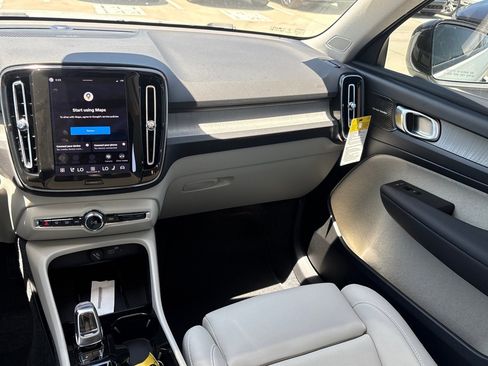 New 2026 Volvo XC40 B4 Plus w/ Protection Package Premier image 11