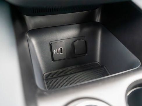 New 2026 Ford Explorer ST-Line w/ ST-Line Street Pack image 22