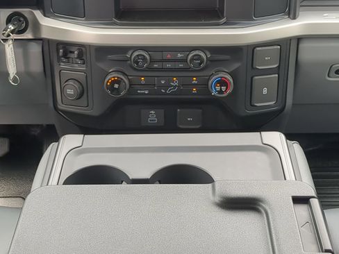 New 2025 Ford F450 XL w/ XL Chrome Package image 17