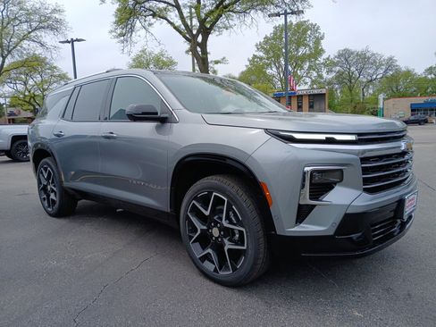 New 2026 Chevrolet Traverse High Country AWD/4WD image 1