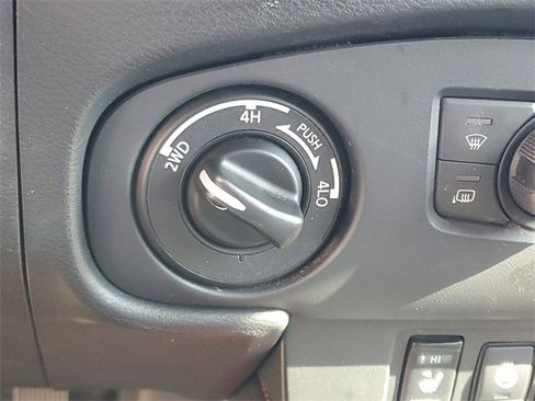 Used 2023 Nissan Frontier PRO-4X w/ Pro-4X Premium Package image 5