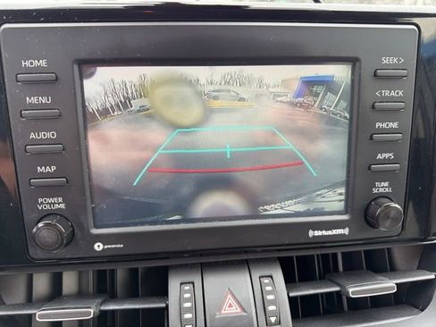 Used 2020 Toyota RAV4 XLE Premium image 14