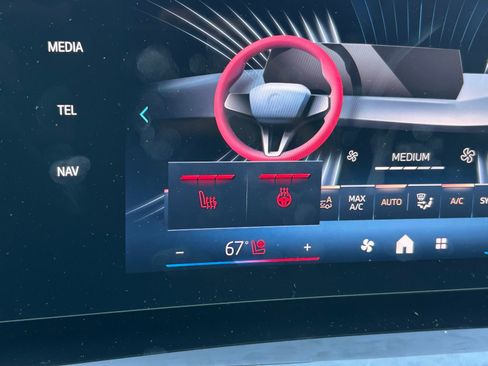 Used 2024 BMW X1 xDrive28i image 6