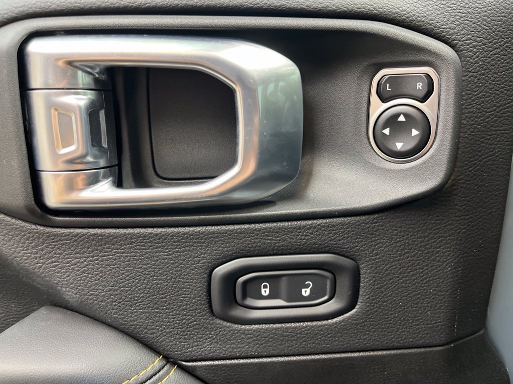New 2026 Jeep Wrangler Unlimited Sahara AWD/4WD image 7