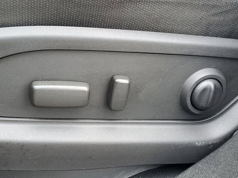 Used 2011 Chevrolet Traverse LT w/ Personal Connectivity Package image 6