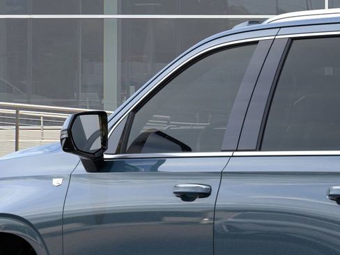 New 2026 Cadillac Escalade Luxury image 12