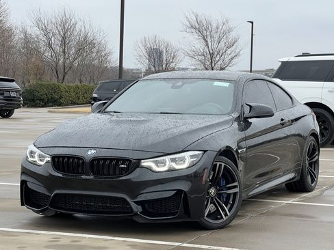 Used 2018 BMW M4 Coupe image 2