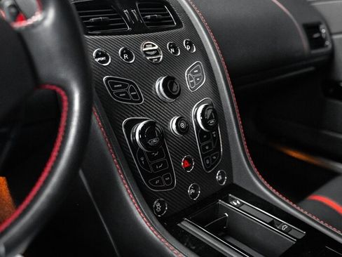 Used 2016 Aston Martin V8 Vantage S RWD image 21