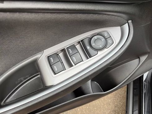 Used 2024 Chevrolet Malibu RS FWD image 13