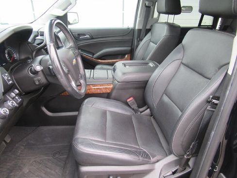 Used 2019 Chevrolet Tahoe Premier image 9