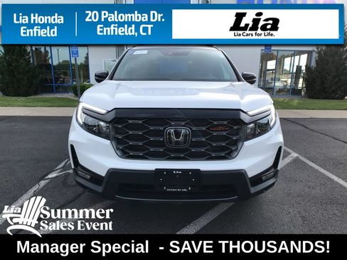 Certified 2023 Honda Passport TrailSport image 2