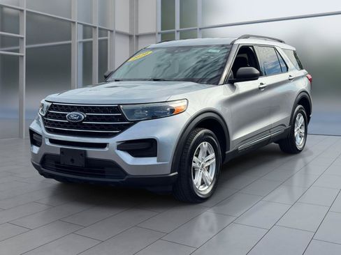 Used 2020 Ford Explorer XLT AWD/4WD image 1