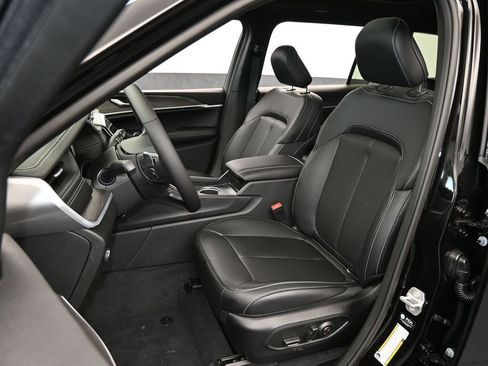 New 2025 Jeep Grand Cherokee L Limited image 27