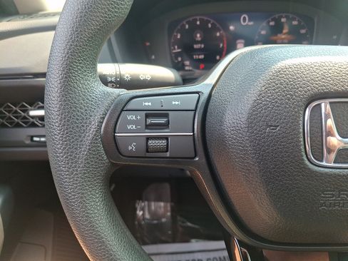 Used 2024 Honda Accord EX image 21