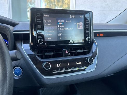 Used 2022 Toyota Corolla LE FWD image 26