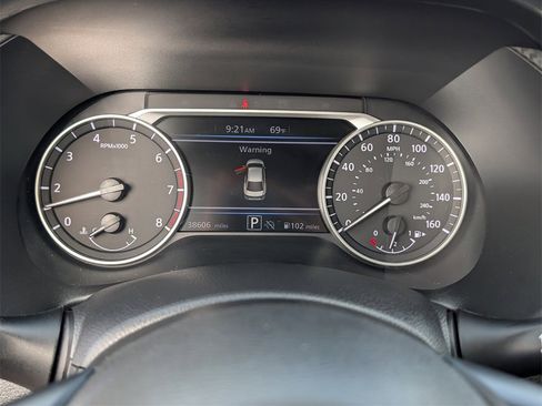 Used 2024 Nissan Sentra SV image 11