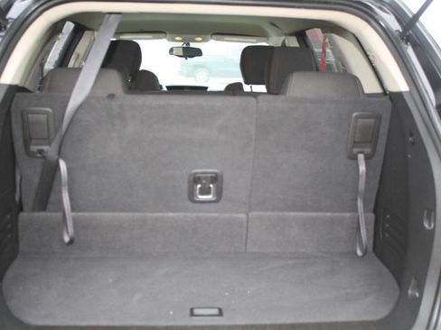 Used 2016 Chevrolet Traverse LT image 7