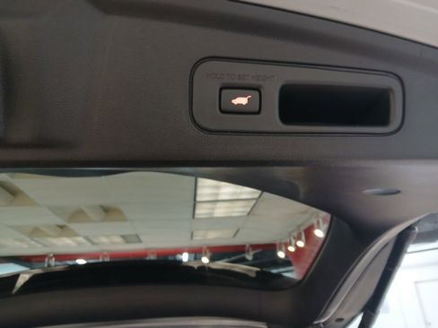 Used 2023 Acura MDX SH-AWD w/ Technology Package image 22