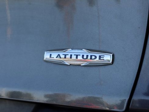 Used 2016 Jeep Cherokee Latitude w/ Safety/Convenience Group image 33