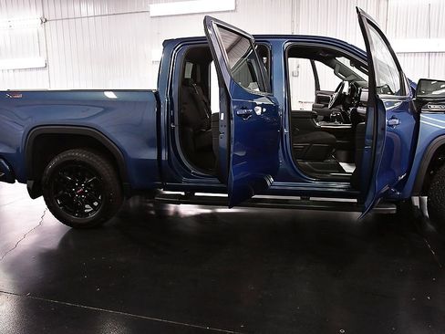 Used 2025 GMC Sierra 1500 Elevation w/ Preferred Package AWD/4WD image 32
