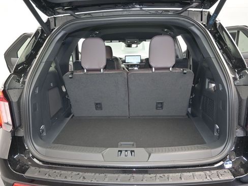 New 2026 Ford Explorer Platinum image 12