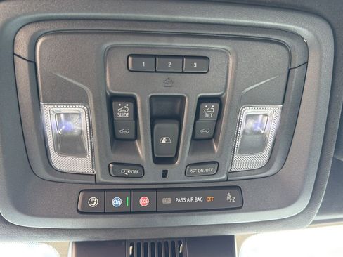 Certified 2025 GMC Sierra 1500 AT4X AWD/4WD image 36