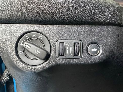 Used 2019 Dodge Challenger GT w/ Driver Convenience Group RWD image 24
