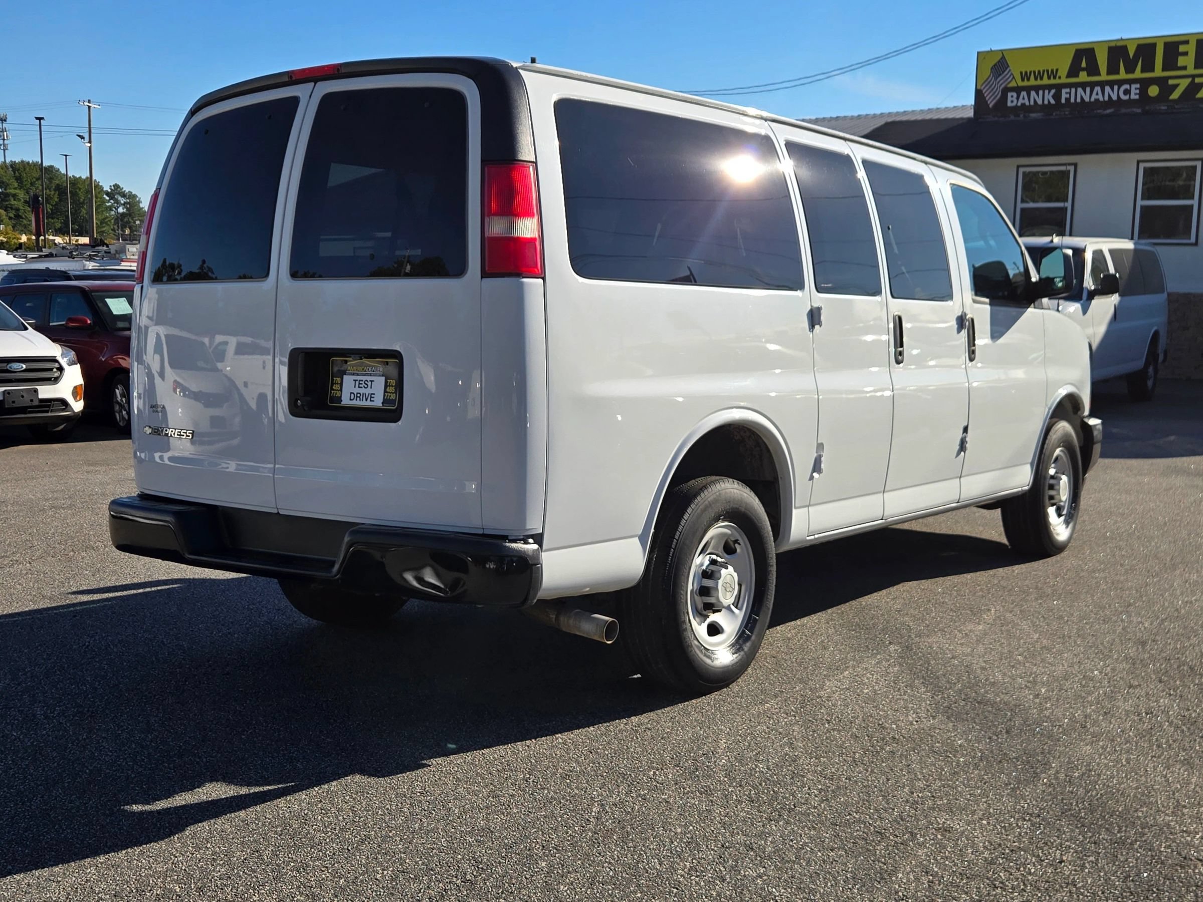 Used 2017 Chevrolet Express 2500 LS RWD image 15