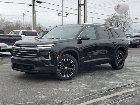 New 2026 Chevrolet Traverse LT w/ Sun and Wheel Package image 30