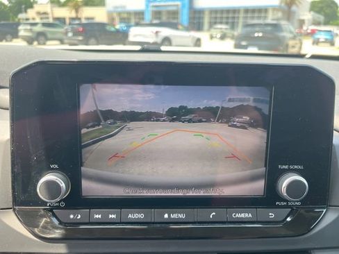 Used 2024 Nissan Pathfinder S FWD image 20