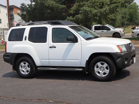 Used 2007 Nissan Xterra S w/ Utility Pkg AWD/4WD image 2