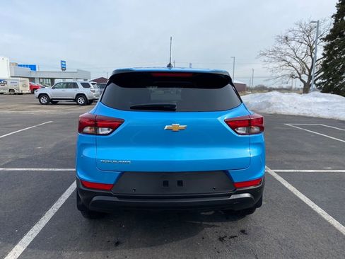 Used 2025 Chevrolet TrailBlazer LS w/ LS Convenience Package image 6