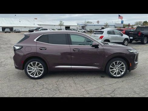 Used 2025 Buick Envision Avenir AWD/4WD image 37