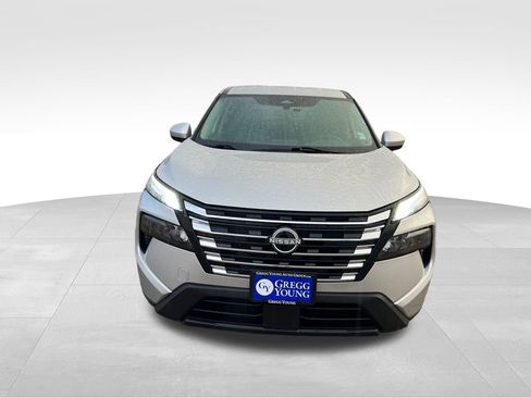 Used 2024 Nissan Rogue SV image 10