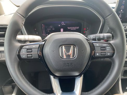 Certified 2026 Honda Pilot Touring image 13