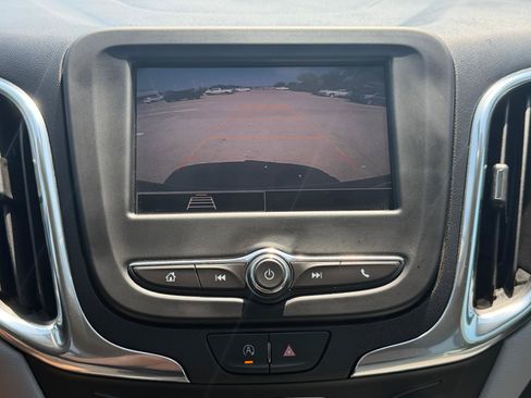 Used 2023 Chevrolet Equinox LS w/ LS Convenience Package FWD image 14