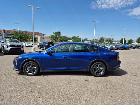 Used 2025 Kia K4 FWD image 2